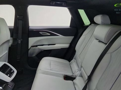 Used 2024 Cadillac Lyriq Luxury AWD/4WD image 30