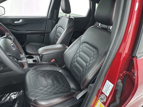 Used 2024 Ford Escape ST-Line Elite w/ Premium Technology Package image 10