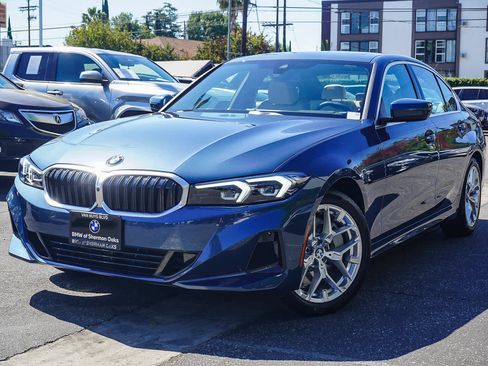 Used 2026 BMW 330i Sedan w/ Premium Package RWD image 1