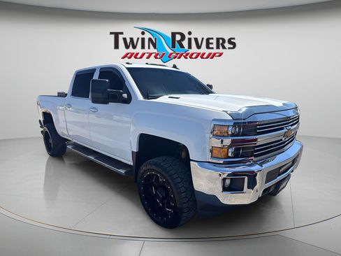 Used 2015 Chevrolet Silverado 2500 LTZ w/ Duramax Plus Package AWD/4WD image 5