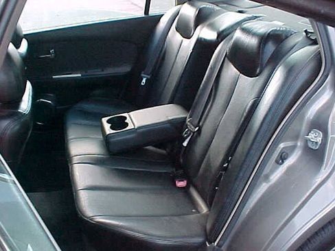 Used 2005 Nissan Altima 3.5 SE w/ (V01) Leather Pkg image 13
