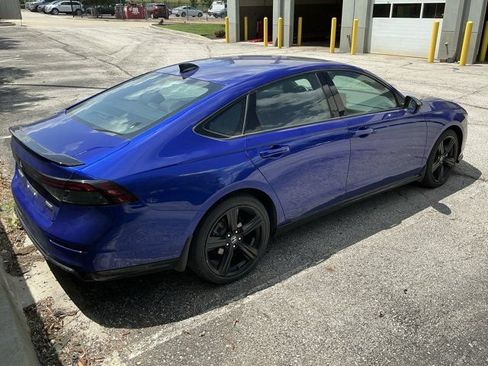 Used 2023 Honda Accord Sport image 7