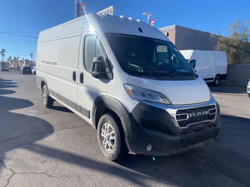 Used 2025 RAM ProMaster 3500 w/ Quick Order Package 22G SLT image 4