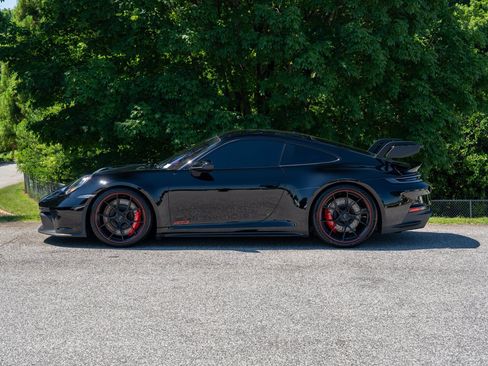 Certified 2023 Porsche 911 GT3 RWD image 2