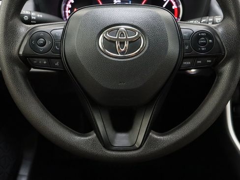 Certified 2025 Toyota RAV4 XLE FWD image 23