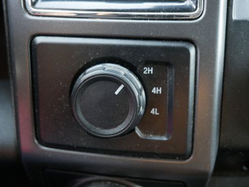 Used 2018 Ford F150 XLT w/ Equipment Group 302A Luxury image 29