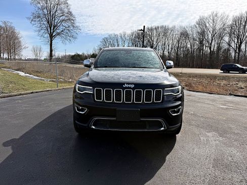 Used 2019 Jeep Grand Cherokee Limited w/ Luxury Group II image 2