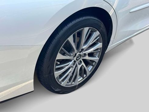 Certified 2020 Lexus ES 350 w/ Premium Package FWD image 8