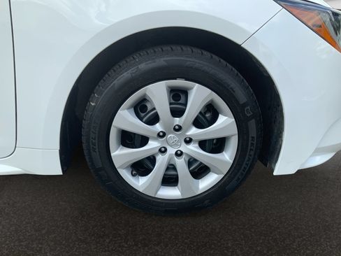 Used 2023 Toyota Corolla LE FWD image 35