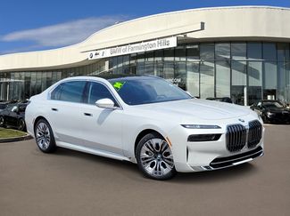 Certified 2024 BMW i7 xDrive60 w/ Executive Package AWD/4WD video 2
