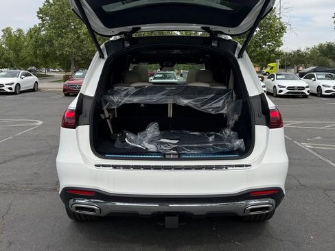 New 2026 Mercedes-Benz GLS 580 4MATIC image 13