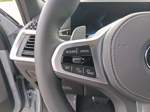 Used 2026 BMW X5 sDrive40i w/ Executive Package image 15