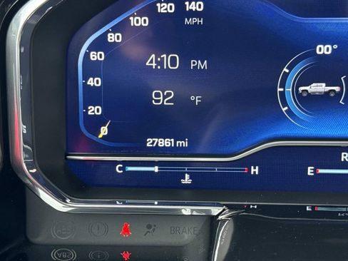 Used 2024 Chevrolet Silverado 2500 LT image 38