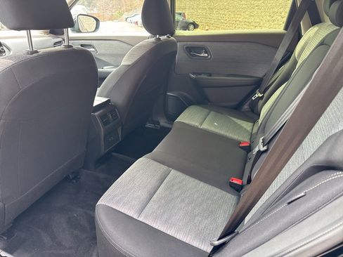 Used 2023 Nissan Rogue SV image 6