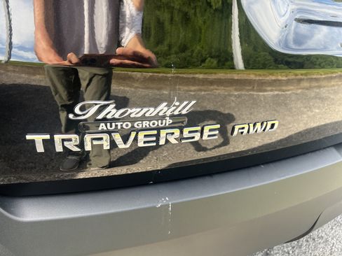 Used 2023 Chevrolet Traverse LT AWD/4WD image 19