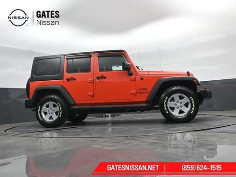 Used 2015 Jeep Wrangler Unlimited Sport w/ Quick Order Package 24S AWD/4WD image 33