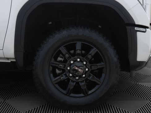 Used 2025 GMC Sierra 2500 AT4 AWD/4WD image 37