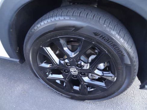 Used 2024 Honda HR-V Sport image 16