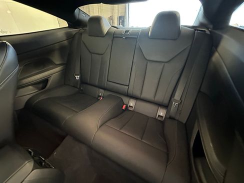 Used 2023 BMW 430i Coupe w/ Premium Package image 29
