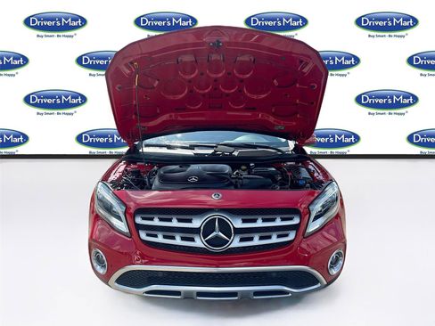 Used 2020 Mercedes-Benz GLA 250 w/ Premium Package image 31