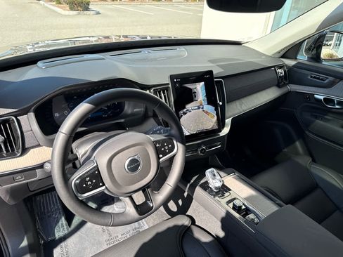 Used 2026 Volvo XC90 B6 Ultra w/ Protection Package Premier AWD/4WD image 46