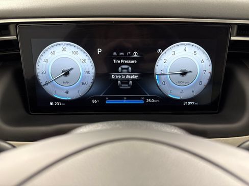 Certified 2024 Hyundai Tucson SEL w/ Convenience Package FWD image 20