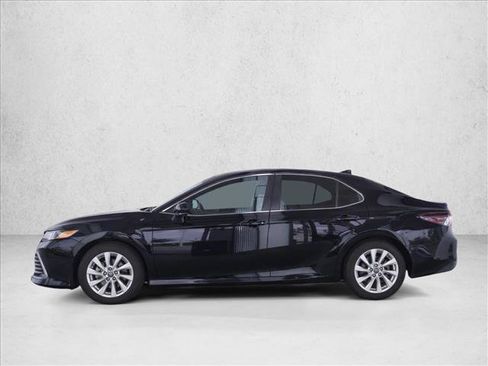 Used 2024 Toyota Camry LE FWD image 4