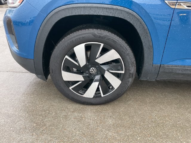 Used 2026 Volkswagen Atlas Cross Sport SE FWD image 29