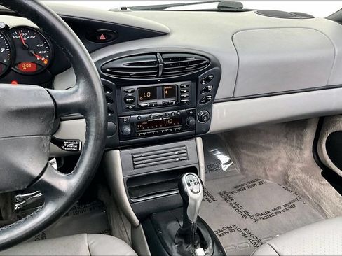 Used 2000 Porsche Boxster RWD image 7