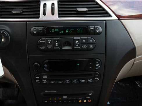 Used 2004 Chrysler Pacifica AWD image 27