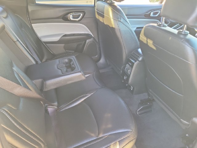 Used 2025 Jeep Compass Limited AWD/4WD image 19