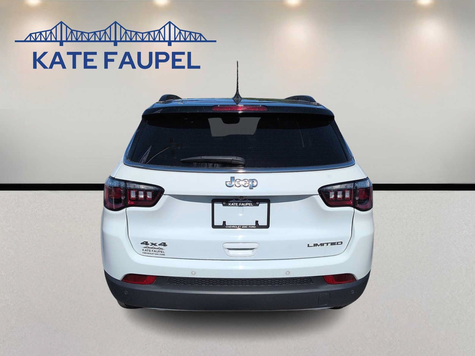 Used 2023 Jeep Compass Limited AWD/4WD image 6