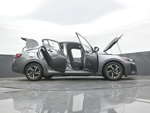 Used 2024 Nissan Sentra SV FWD image 69
