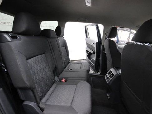 Used 2018 Volkswagen Atlas S image 19