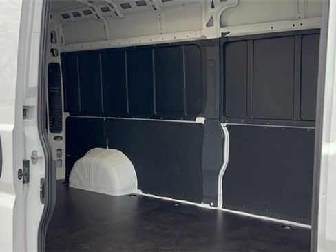 New 2026 RAM ProMaster 2500 w/ Convenience Group image 28