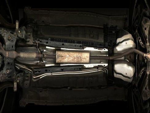 Used 2011 Ford Explorer XLT w/ 202A Rapid Spec Order Code FWD image 19