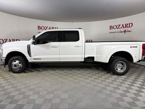 Used 2024 Ford F350 Lariat w/ Lariat Ultimate Package AWD/4WD image 5