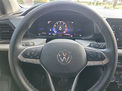 Used 2025 Volkswagen Taos S image 27