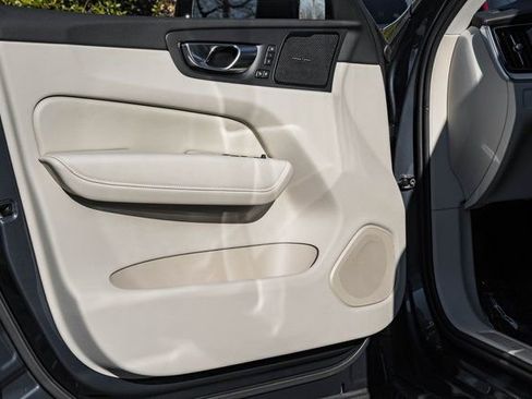 New 2026 Volvo XC60 B5 Ultra w/ Protection Package Premier image 38