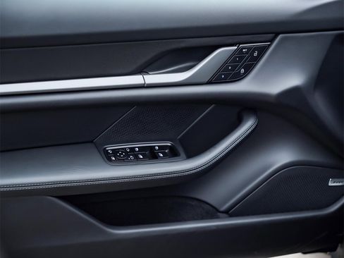 Certified 2025 Porsche Taycan image 26