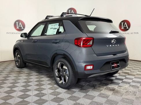 New 2026 Hyundai Venue SEL FWD image 6