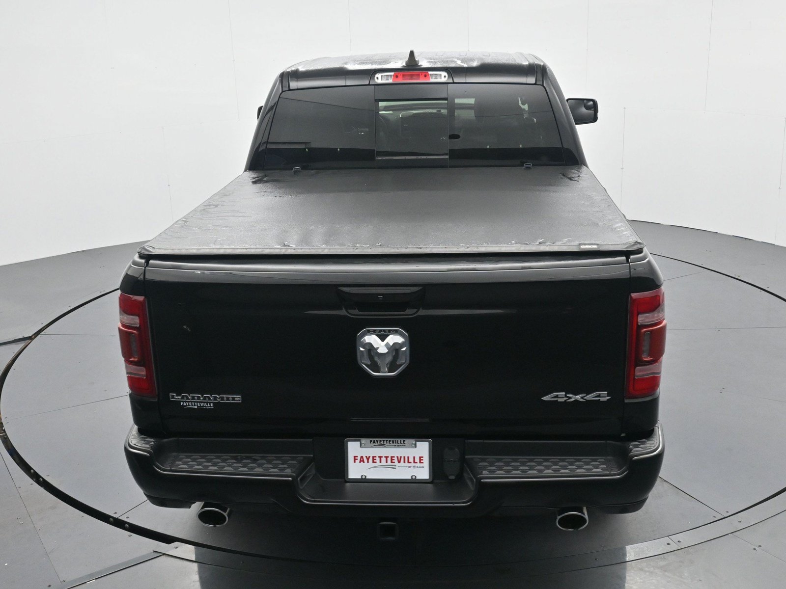 Used 2023 RAM 1500 Laramie AWD/4WD image 21