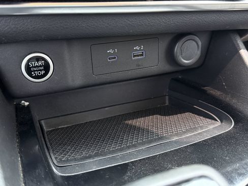 Used 2022 Nissan Rogue SV FWD image 14