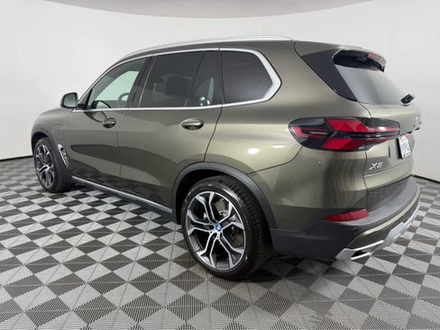 Used 2025 BMW X5 xDrive50e w/ Premium Package AWD/4WD image 5