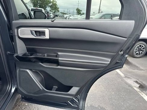 Used 2022 Ford Explorer ST w/ Equipment Group 401A AWD/4WD image 27