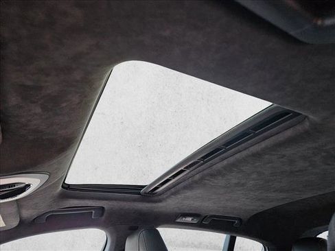 Used 2012 Porsche Panamera Turbo image 16