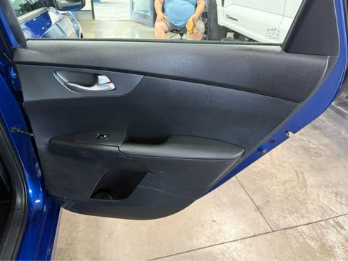 Used 2019 Kia Forte LXS FWD image 26