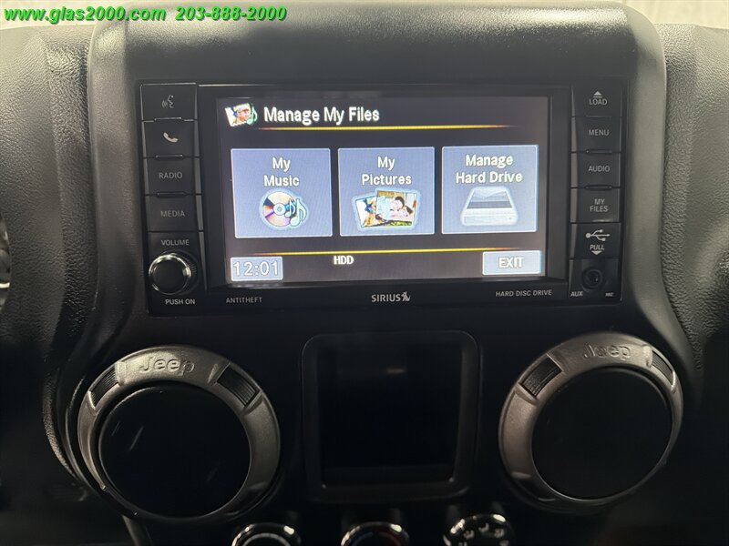 Used 2017 Jeep Wrangler Unlimited Sport w/ Connectivity Group AWD/4WD image 17