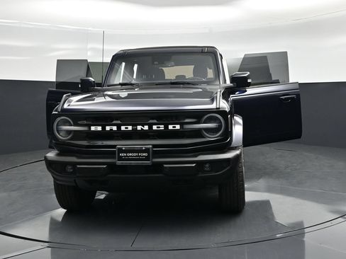 Used 2021 Ford Bronco Outer Banks AWD/4WD image 27