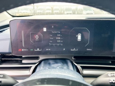 Used 2025 Kia Carnival SX image 14